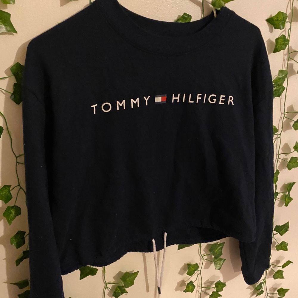 cropped tommy crew neck